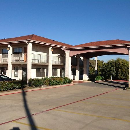 Heritage Inn Grand Prairie Bagian luar foto